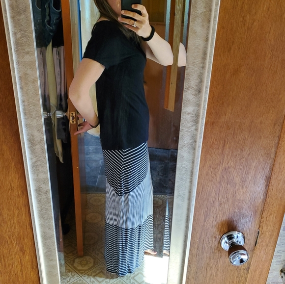 Tribal Abstract Print Maxi Skirt, Medium - Picture 3 of 4